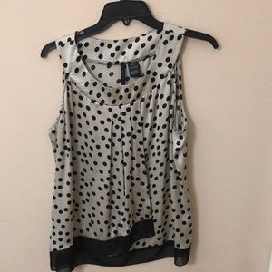 New directions sleeveless polka dot blouse.
